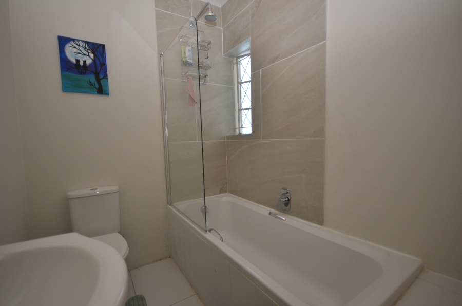 3 Bedroom Property for Sale in Bonza Bay Eastern Cape